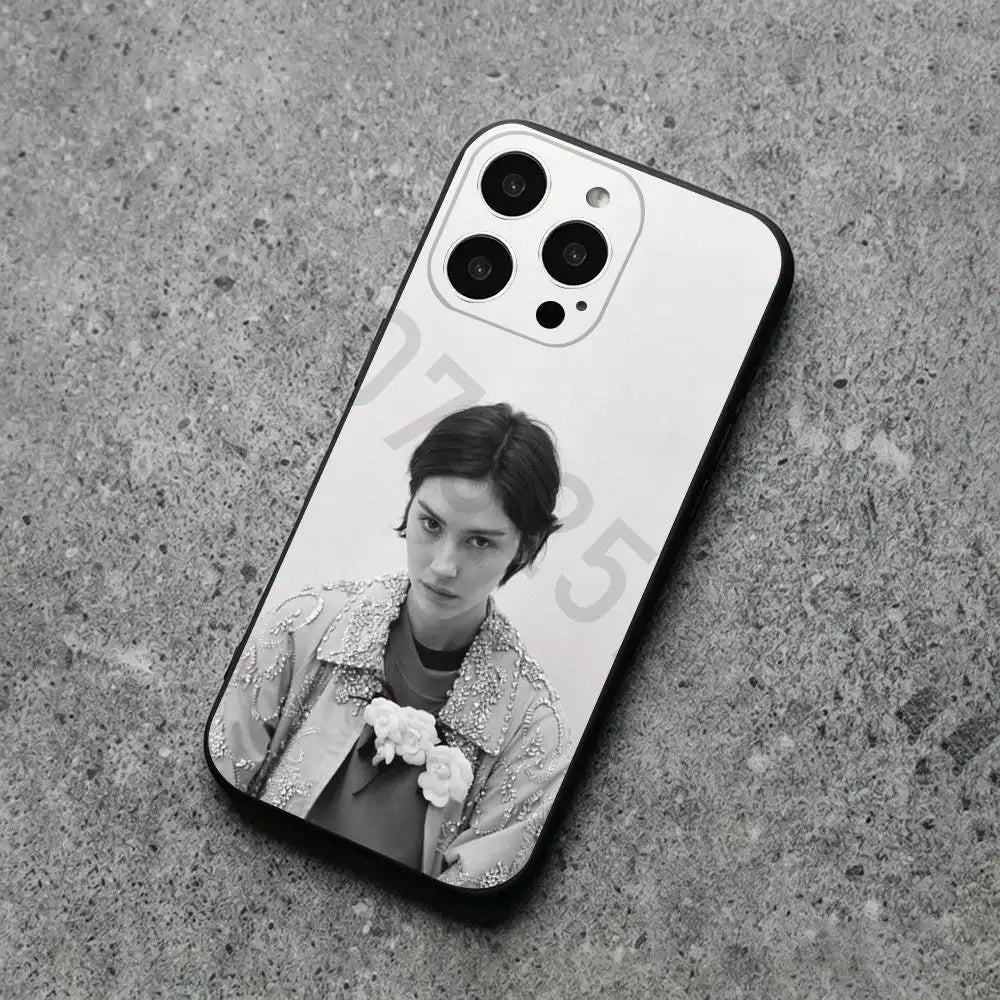 G-Gracie Abrams Hit the Wall Phone Case For IPhone17,11,12,13,14,15,16,XS,XR,X,Mini,Pro,Max,Plus,Shell,Cover