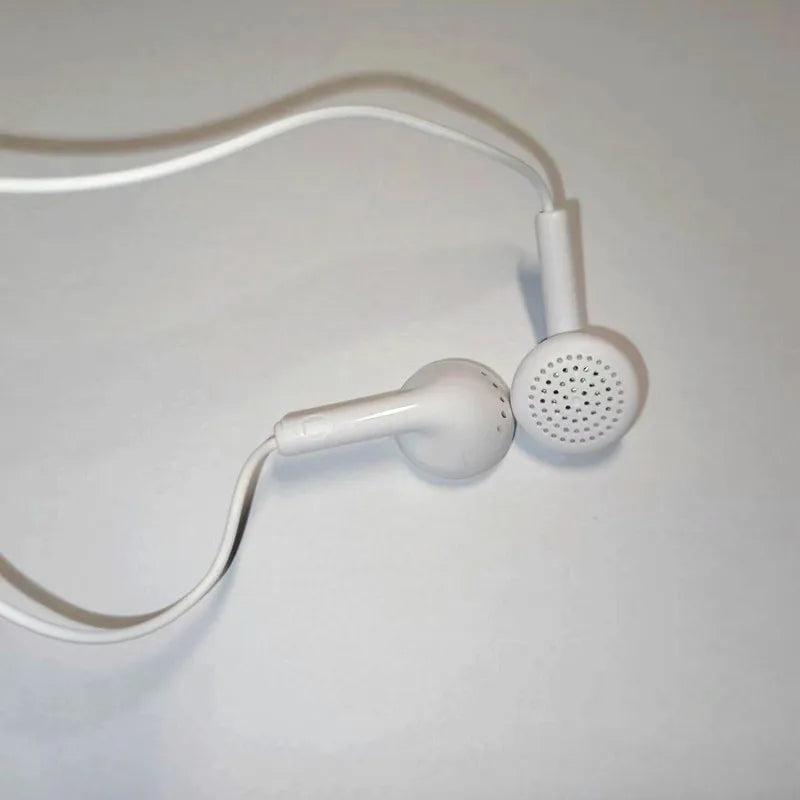 High Quality 10 PCS White 3.5mm Headphone Universal Earphones With Mic Wired Line Earbuds For Xiaomi Huawei Samsung S10 Phones