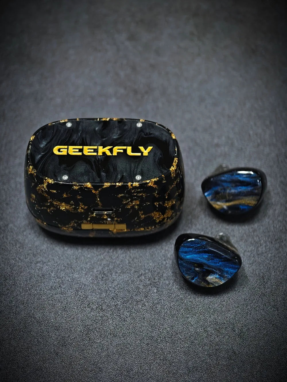 GEEKFLY Super 16 12BA+2PEBC+Planar+DMD TWS IEM HIFI True Wireless Bluetooth Earbuds 16 Units Balanced in-ear Earphones with AMP