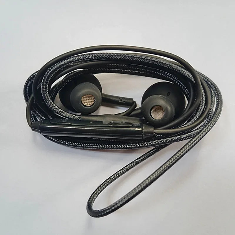 Stereo Sports In-ear Earphones With Mic 3.5mm Control Box Wired Headset Black White For Samsung Galaxy S8 S8plus Xiaomi Phones