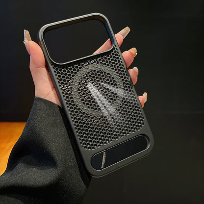 Heat Dissipation Mesh Case For iPhone 18 Pro Max 17 Pro Magnetic Case For iPhone 16 18 Pro Max 16 17 Pro Breathable Holder Cover